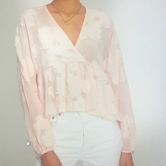 *SOLD*  Wilfred sheer peplum blouse - Picture 2 of 5